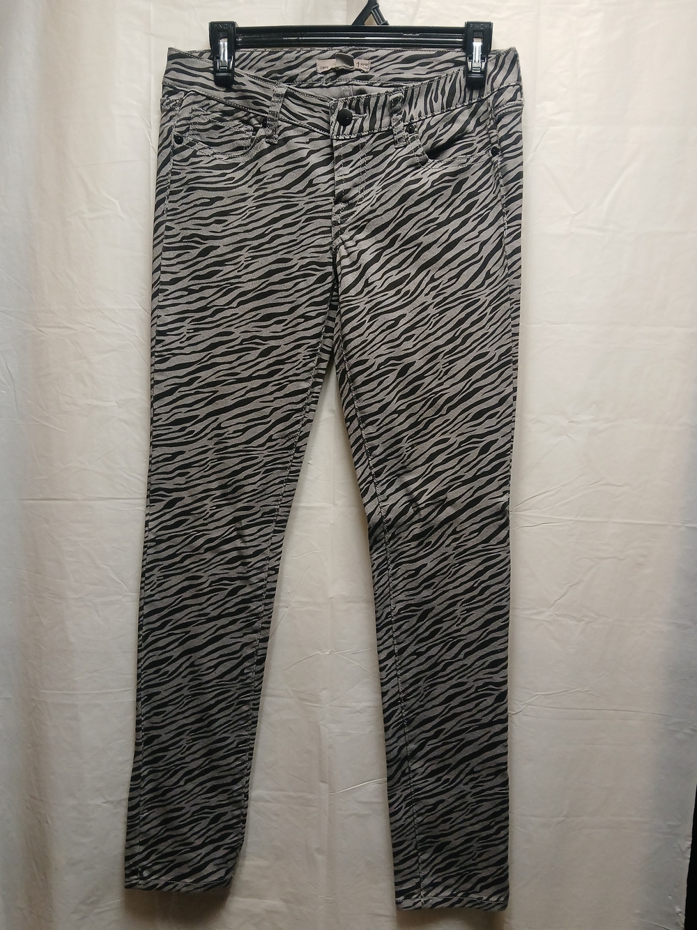 2.1 Denimn Women's Grey and Black Zebra Print Skinny Jeans